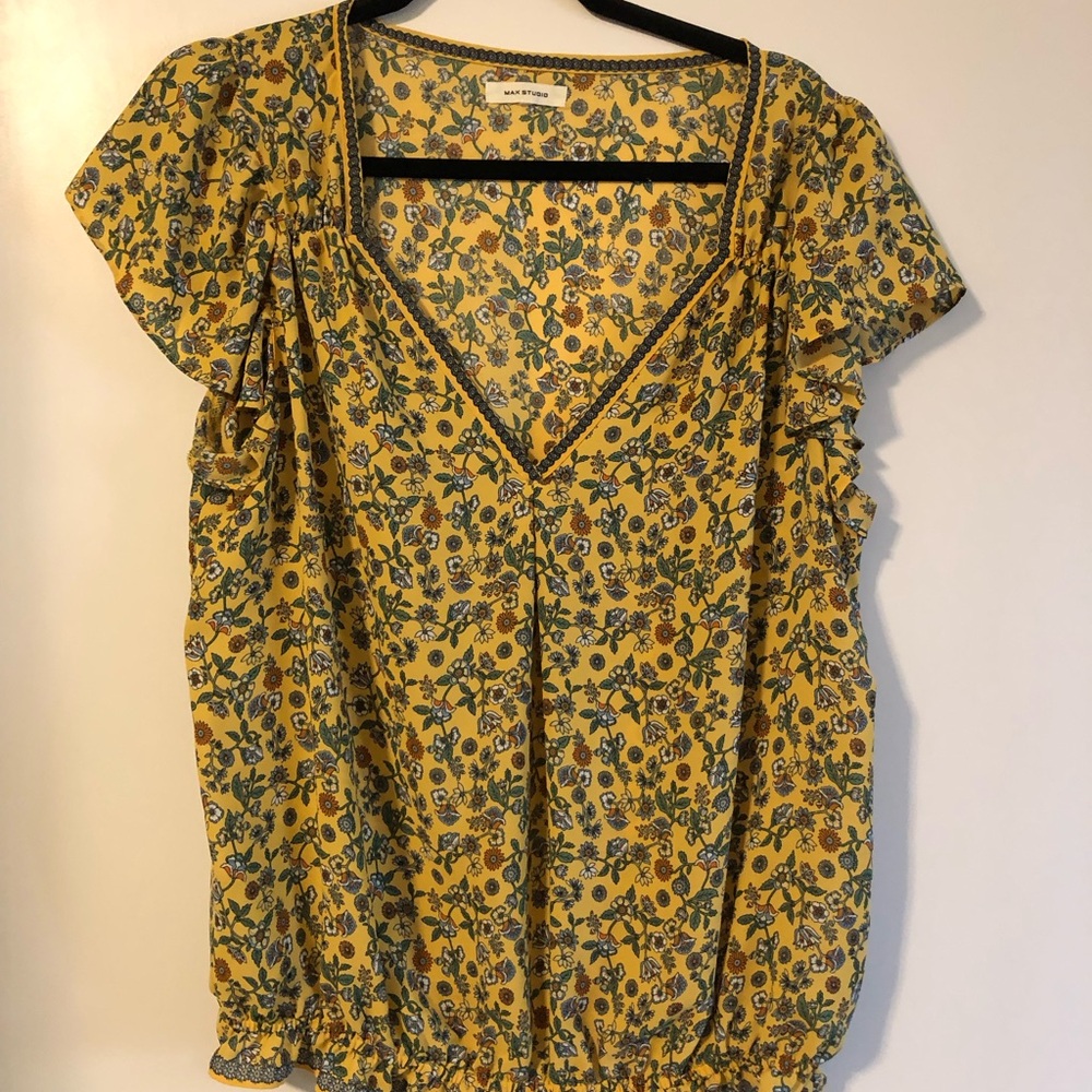 Max Studio Yellow Flutter Sleeve Blouse
